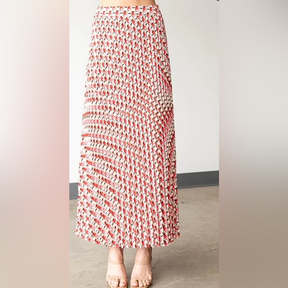 First Love by Lovelyn Pleated Geometric Skirt NWT - Picture 3 of 6